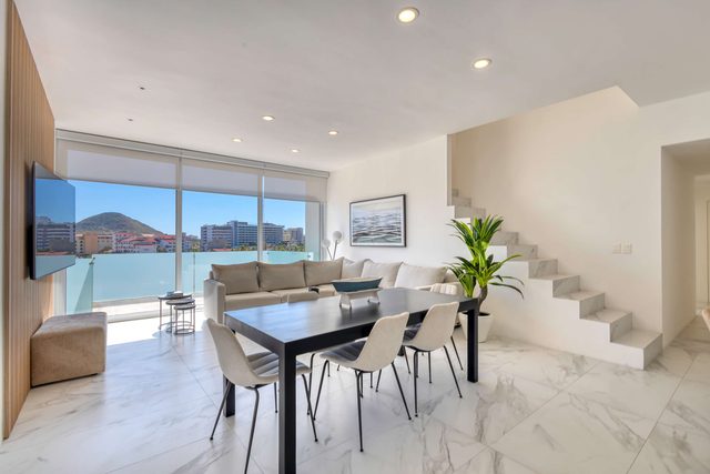 3BR Rooftop with Private Jacuzzi in Marea