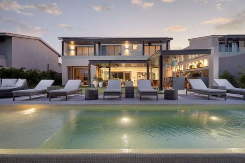 Casa Bakal