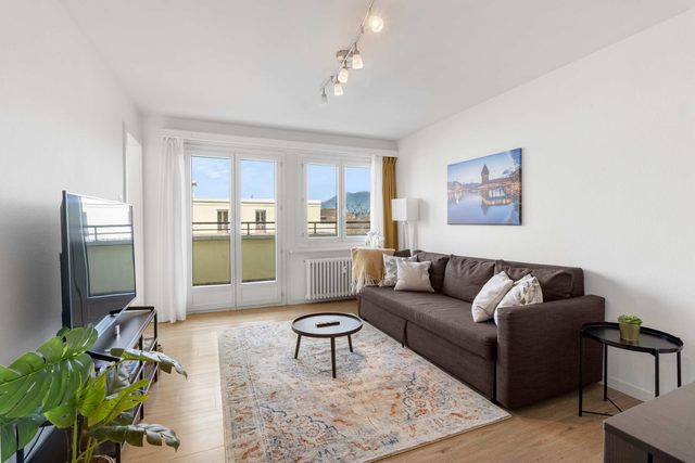 Cozy Central Lucerne Apartment with Balcony