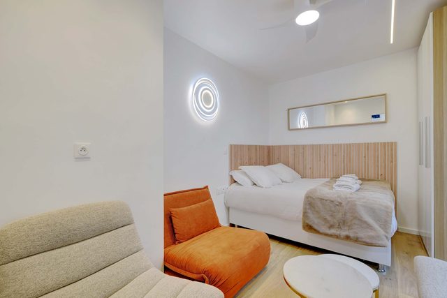 A Superb Studio in Montparnasse