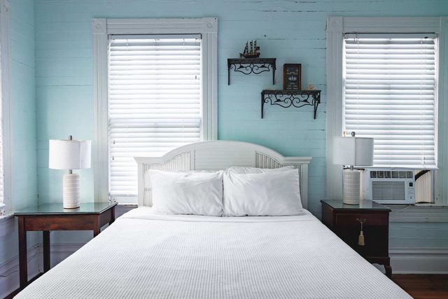 Curry House Room 1 - Near Duval, Pool & Balcony — Key West, FL
