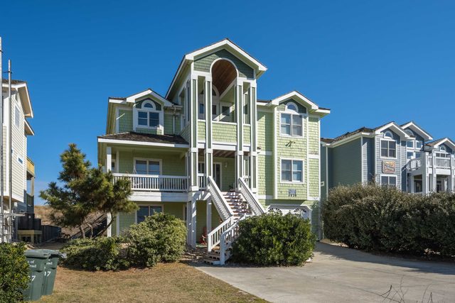 Nags Head Oceanfront with Pool, Sauna, Hot Tub!