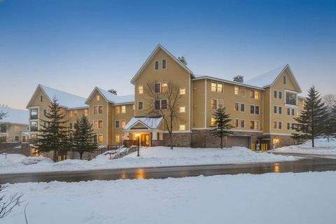 Charming 2-Bedroom Ski-In/Ski-Out at Jackson Gore — Ludlow, VT