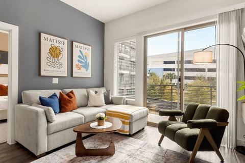 Central Flat: Pool|Free Parking|Walk to Riverwalk — San Antonio, TX