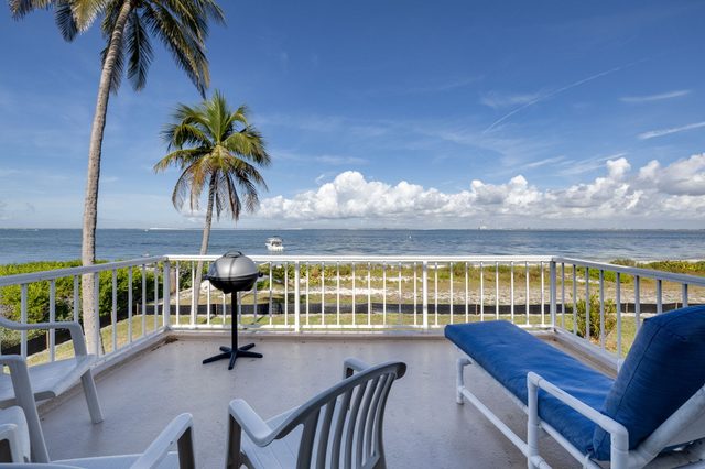 Lighthouse Point 228- Stunning Beachside Residence