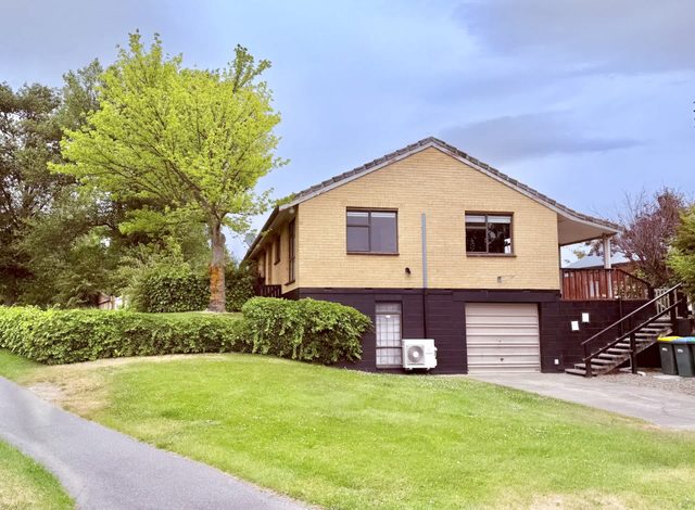 Kiwi Holidays in Cromwell
