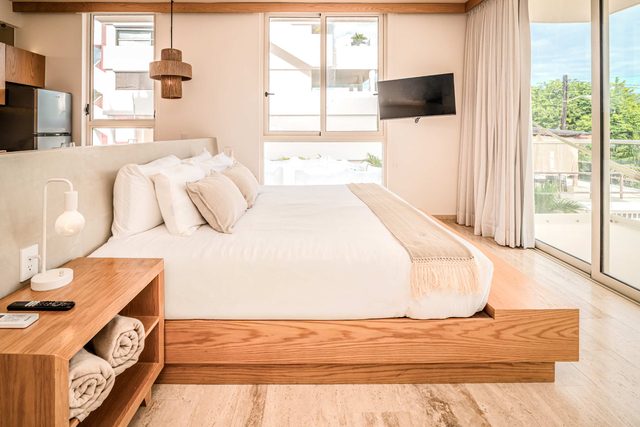 Oceanfront Greta | Infinity Pool & Workspace — Puerto Morelos, Quintana Roo