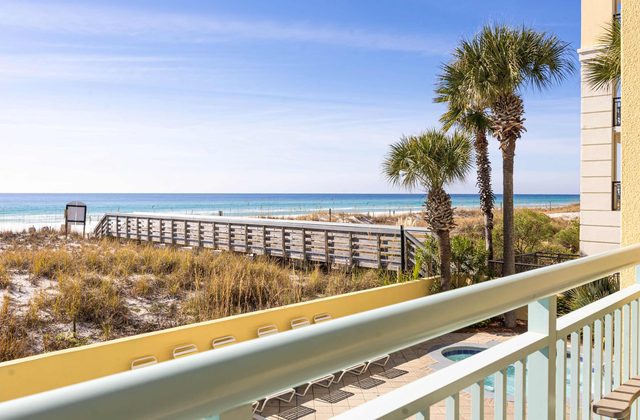 Pelican Isle 116🌊Gulf Front🏖️Free Beach Setup