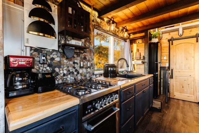 Modern Tiny Home Near Zion | Near Trails