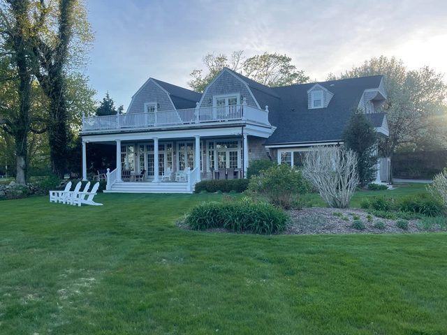 Historic Narragansett Stay with Ocean Access — Narragansett, RI