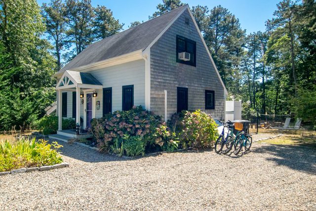 Home Near Oceanside Beaches Dog Friendly!