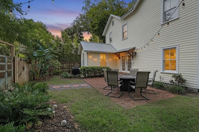 Secret Garden Hideaway l Walk to DNTN l Sleeps 8