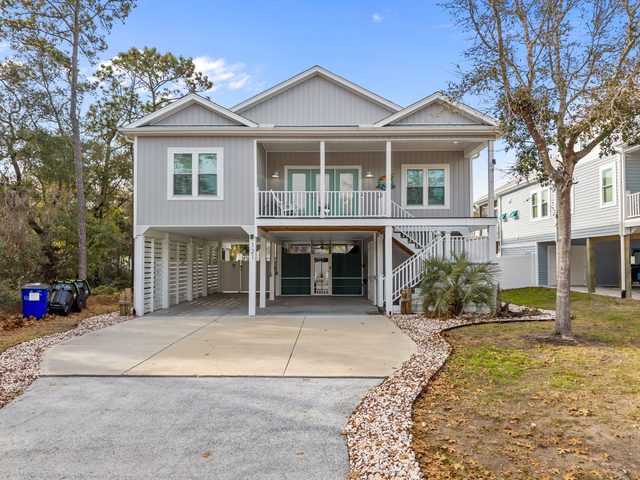 Backyard Pool Oasis and Coastal Charm in OKI — Oak Island, NC