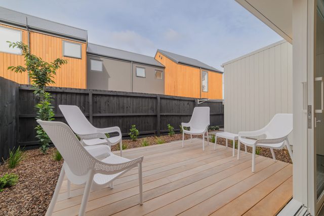Two Storey 2BR | Private Patio | Near CBD