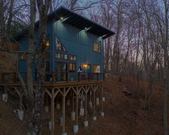 Mountain Retreat w/ Views, Near Skiing/Hiking!