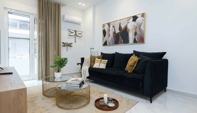 Upscale 2 Bd Pagrati Residence Featuring a Balcony