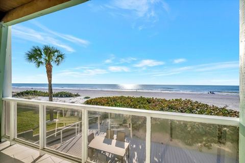Beachfront 2B Condo & Balcony! Direct Oceanviews — Indian Shores, FL