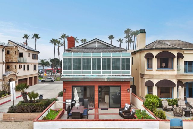 5911 Seashore | Spacious Beachfront Sanctuary: Serene Ocean Views