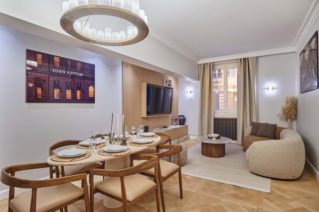 Luxurious airconditioned apartment Arc de Triomphe