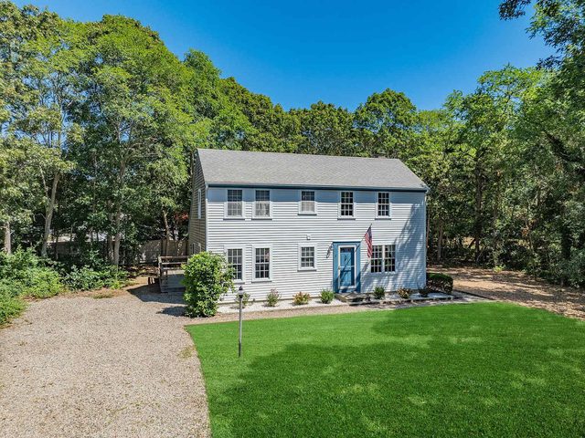 Minutes from Beaches, Outdoor Shower, Fire Pit!