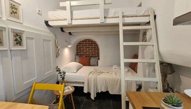 Perfectly Located Mykonos Town Studio