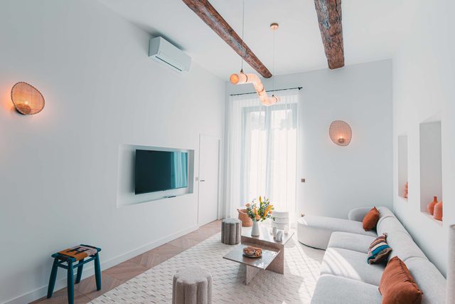 A Lavish 5-BR/5BA - Vieux Port