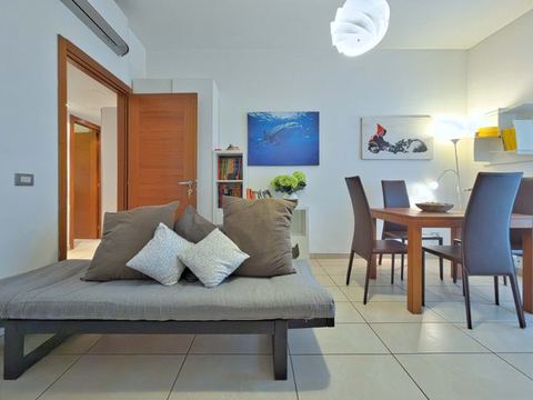 Casa Elena, Cozy stay steps from Metro Station