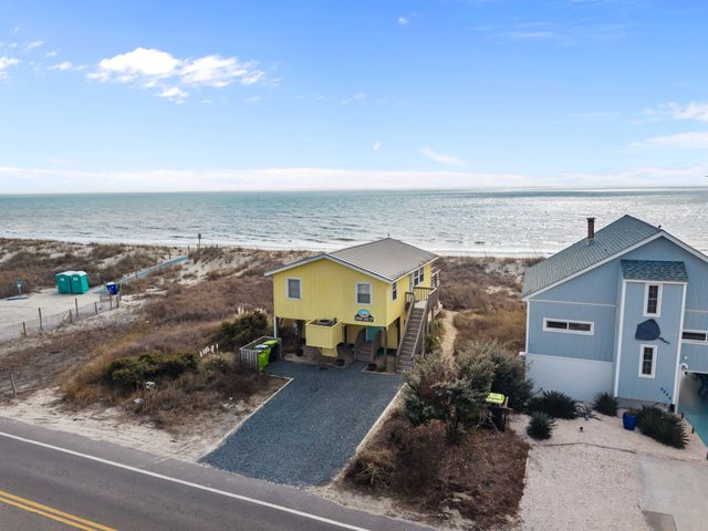 Panoramic Oceanfront Views in the Heart of OKI