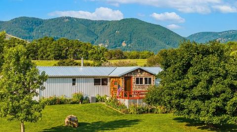 Gone Fishin' — Private Hot Tub, Pet-Friendly Cabin, Story WY — Story, WY
