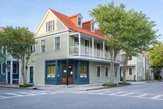 Trendy Charleston 4BR - Steps from King Street!