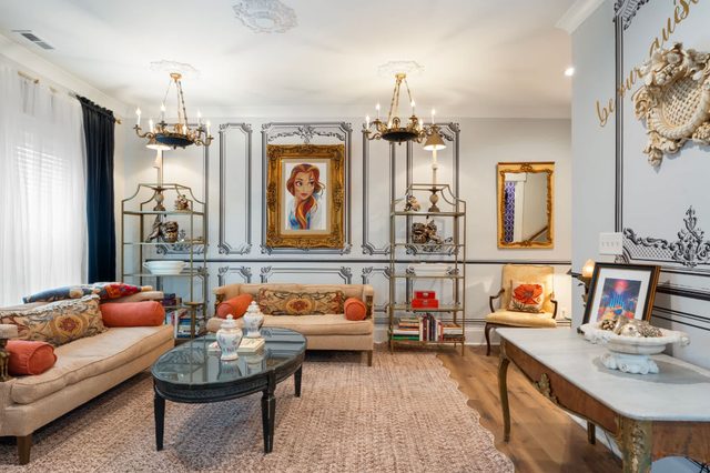 4BR Themed Stay Suite Near NC State, Downtown, Sleeps 10
