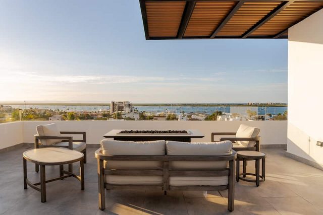 Arena Blanca 203 Downtown La Paz Luxury Condo — La Paz, Baja California Sur