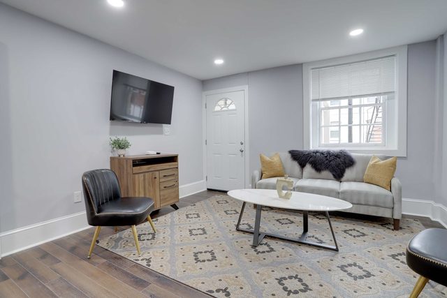 Sojourn Gorgeous & Grand on 19th 2 BR 2 BA