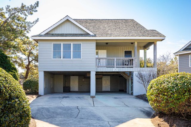 Beach Club Access, Sound and Golf Course Views!
