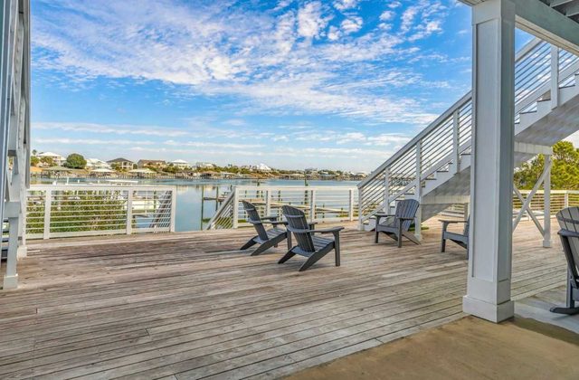 Knockout River Views | Walk to FloraBama
