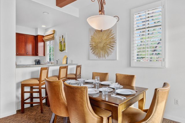 LV372 Upstairs Legacy Villa 3BD-3BA near Main Pool