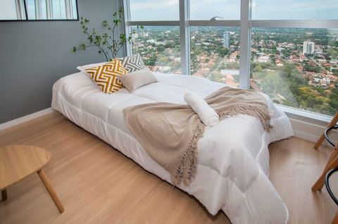 Asunción 1BR | Rooftop Pool & City Views