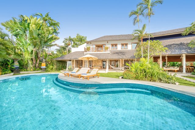 Villa Manhattan - Luxurious 8-BDR Villa, huge pool