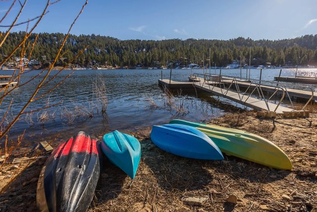 Lakefront 6BR · Private Dock · Theater & Spa