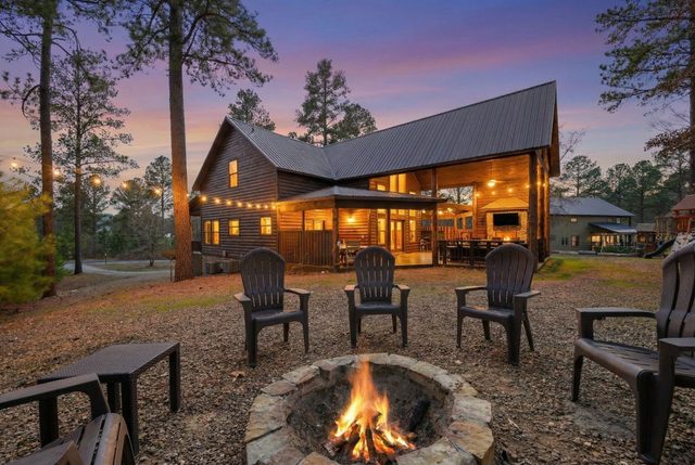 Twisted Mane prime location - family friendly — Broken Bow, OK