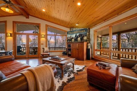 Bunkhouse — Ranch Estate, Private Pond, Story WY — Banner, WY