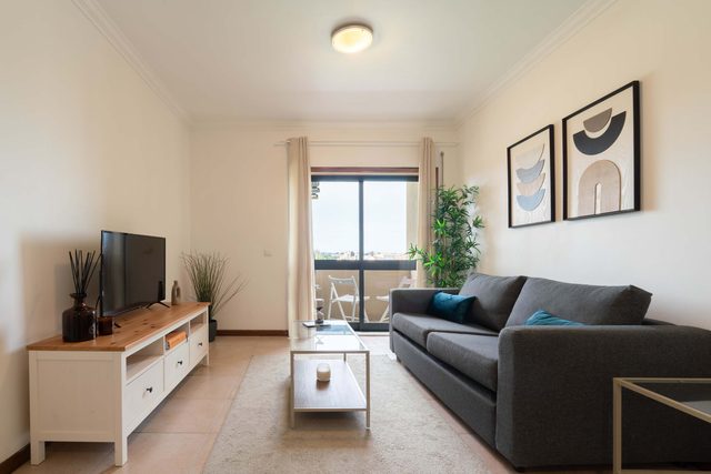Sunny Cozy Flat w/ Terrace | São João by Host Wise