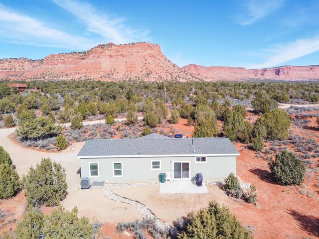 Secluded 10-Acre Retreat Near Zion w/ Fire Pit