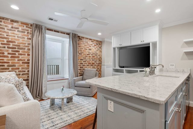 PRIME + Rare Location, Restored 1800s Modern Stay