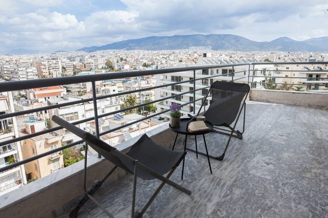 Alimos Luxury 3 Bd Apt w Stunning Acropolis Views