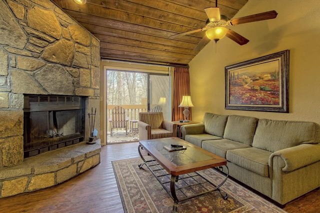 Foxhunt at Sapphire Valley-2BRMU — Sapphire, NC
