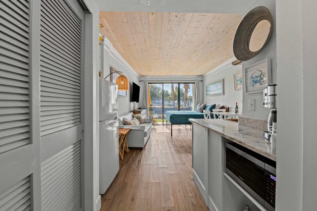 Dockside Dream-Waterfront-Boat Slip-Downtown