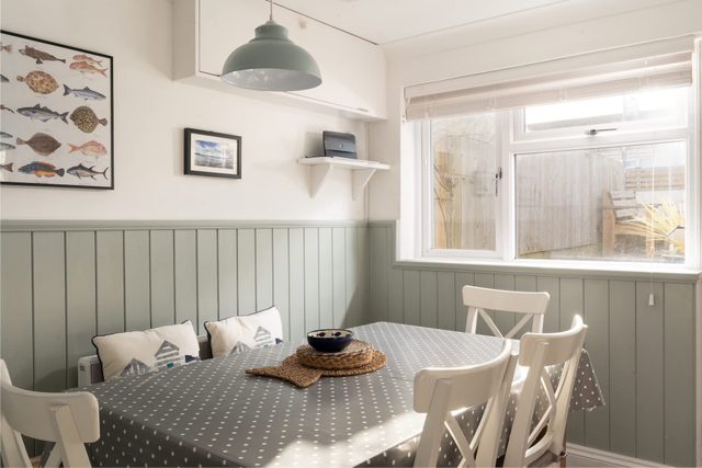 Home in Portscatho, Sea Views, Parking & Garden