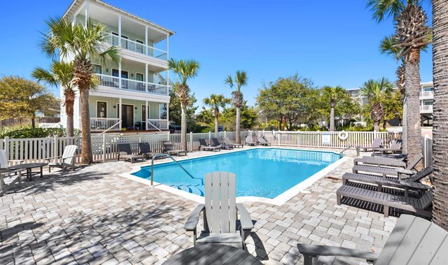 Santa Rosa Getaway - Shared Pool , Golf Cart