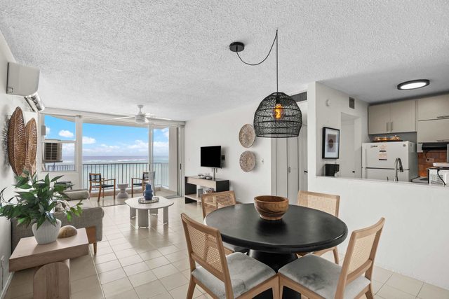 Aguasalá | Breathtaking Beach Views & Pool Access